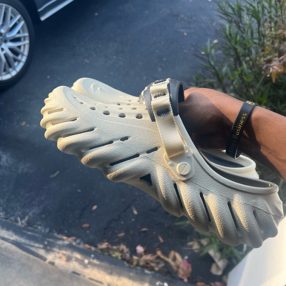 Crocs Classic Clog - Beige - Picture 6 of 7